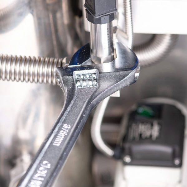 Adjustable Spanner 15" Deli Tools EDL015A (silver) - Image 5